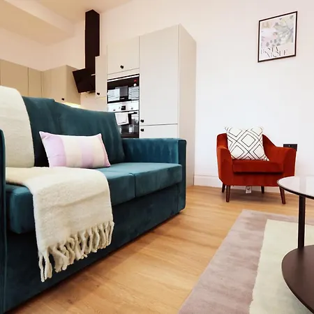 7min - Sleeps 7 - Free Parking Apartment Bristol